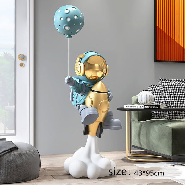 Rocket Astronaut Balloon Statue